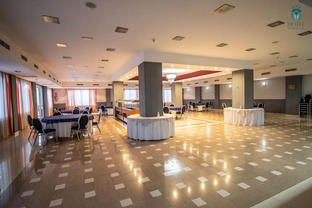 Hotel Ath Al Medina Wellness Bagian luar foto