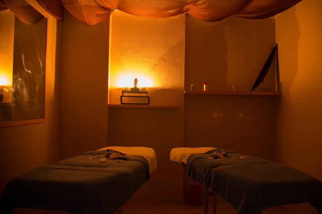 Hotel Ath Al Medina Wellness Bagian luar foto